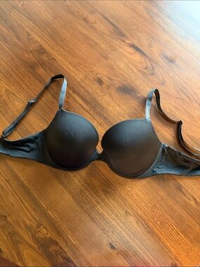 Calvin kleinBlack Women's T-Shirt Bra – Smooth Support 38C